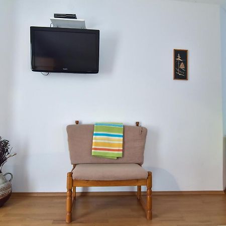 Nena Apartment Sukosan Luaran gambar