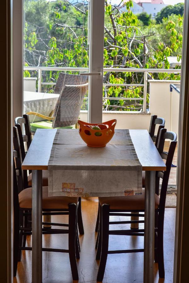 Nena Apartment Sukosan Luaran gambar