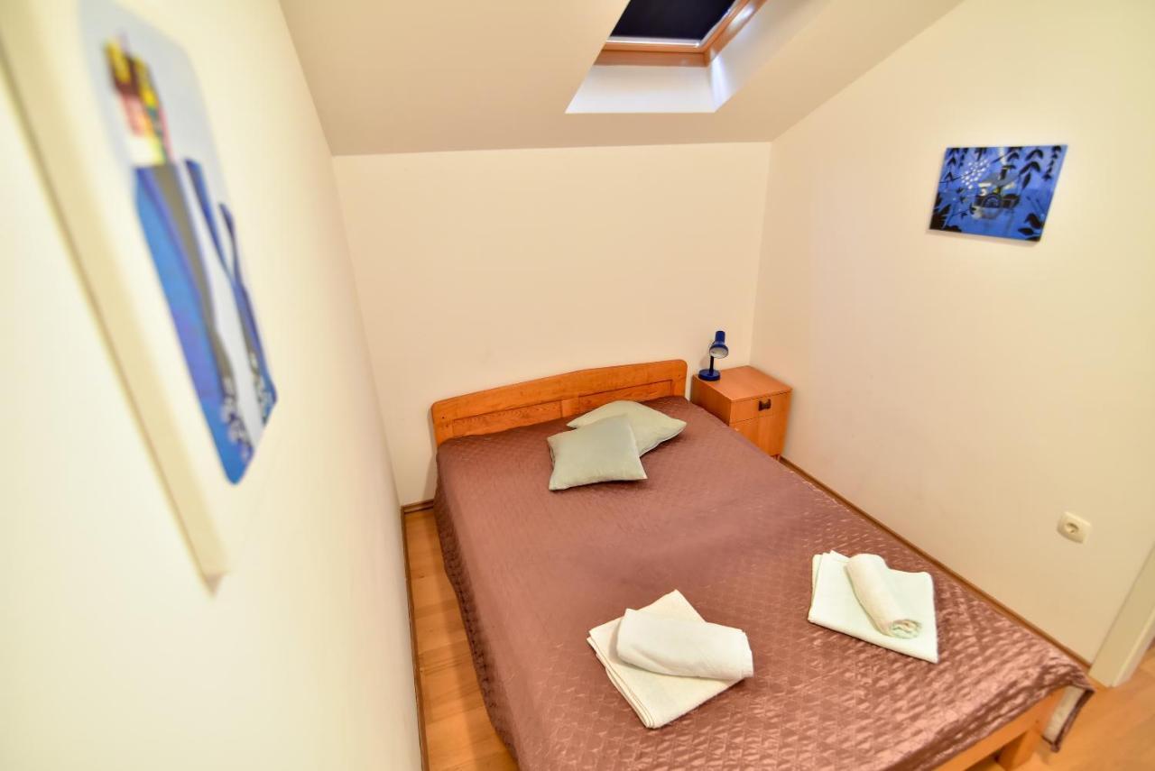 Nena Apartment Sukosan Luaran gambar